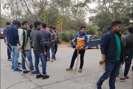 ಜೆಎನ್ ಯುನಲ್ಲಿ ಗೂಂಡಾ ದಾಳಿ: ಲಾಠಿ ಹಿಡಿದ ಎಬಿವಿಪಿ ನಾಯಕನ ಫೋಟೊ ಬಹಿರಂಗ