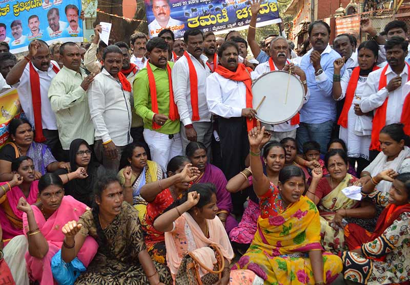 ಬಜೆಟ್‌ನಲ್ಲಿ ದಲಿತರ ಅಭಿವೃದ್ಧಿಗೆ ಶೇ.30 ರಷ್ಟು ಹಣ ನಿಗದಿ ಪಡಿಸುವಂತೆ ಆಗ್ರಹಿಸಿ ಧರಣಿ