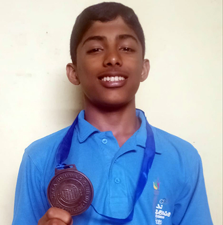 ರಾಜ್ಯ ಮಿನಿ ಒಲಿಂಪಿಕ್ಸ್ : ಈಜು ಸ್ಪರ್ಧೆಯಲ್ಲಿ : ಶ್ರೀಶಣ್ ಬಂಗೇರಗೆ ಪದಕ