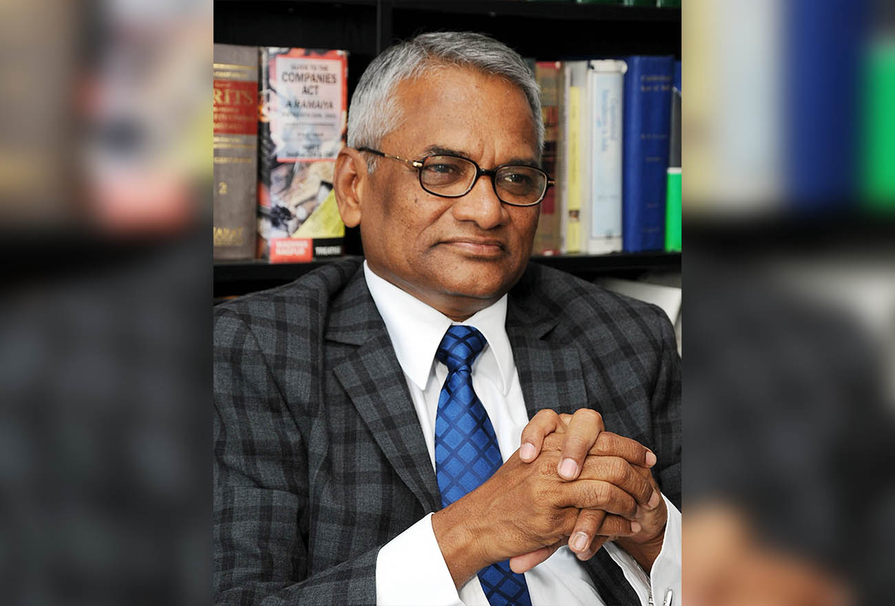 ನಿಷೇಧಾಜ್ಞೆ ಜಾರಿ ಪ್ರಶ್ನಿಸಿ ಅರ್ಜಿ: ಹೈಕೋರ್ಟ್‌ನಲ್ಲಿ ರಾಮಲೀಲಾ ತೀರ್ಪು ಉಲ್ಲೇಖಿಸಿದ ಪ್ರೊ.ರವಿವರ್ಮ ಕುಮಾರ್