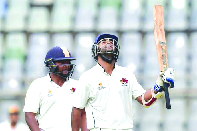 ಗೊಮೆಲ್, ಸರ್ಫರಾಝ್ ಶತಕ, ಮುಂಬೈ 352/4