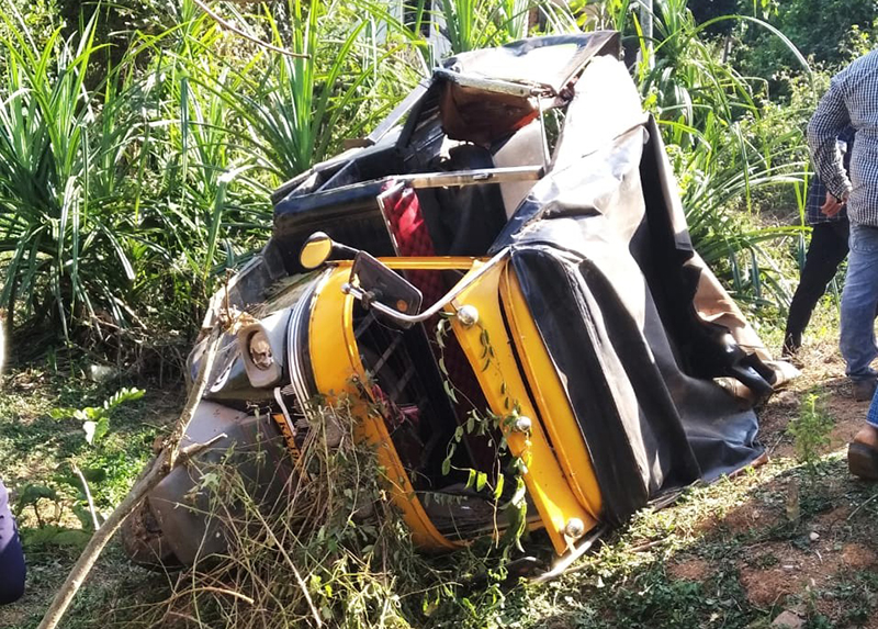 ಬೆಳ್ತಂಗಡಿ: ಚಾಲಕನ ನಿಯಂತ್ರಣ ತಪ್ಪಿ ರಿಕ್ಷಾ ಪಲ್ಟಿ; ಇಬ್ಬರು ಮಹಿಳೆಯರು ಮೃತ್ಯು