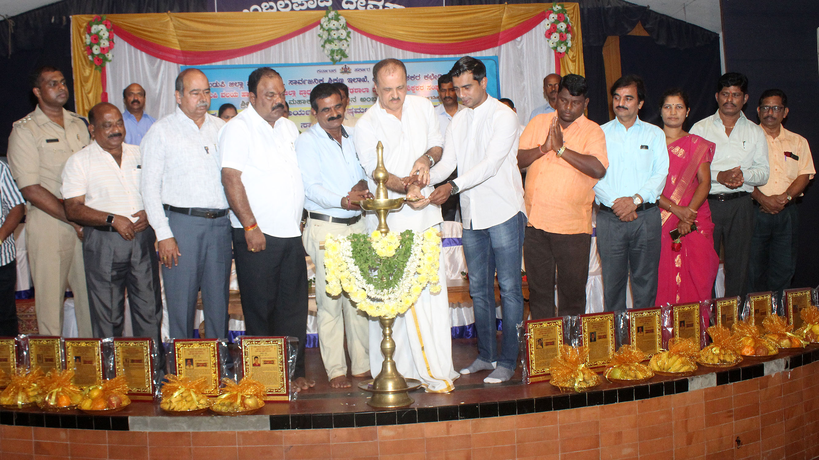 ದೈಹಿಕ ಶಿಕ್ಷಣ ಶಿಕ್ಷಕರಿಂದ ಮಕ್ಕಳಲ್ಲಿ ಶಿಸ್ತಿನ ಜೀವನ: ಡಾ.ವಿಜಯ ಬಲ್ಲಾಳ್