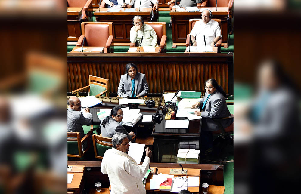 ವಿಧಾನಸಭೆಯಲ್ಲಿ ಪ್ರತಿಧ್ವನಿಸಿದ ಮಂಗಳೂರು ಗೋಲಿಬಾರ್, ದೇಶದ್ರೋಹ ಪ್ರಕರಣ: ಕಾಂಗ್ರೆಸ್ ಸಭಾತ್ಯಾಗ