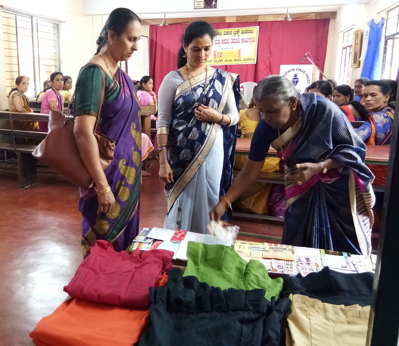 ವಸ್ತ್ರ ವಿನ್ಯಾಸ ಬಿಡುವಿನ ವೇಳೆಯಲ್ಲಿ ಆದಾಯ ತರುವ ಹವ್ಯಾಸ: ವೀಣಾ