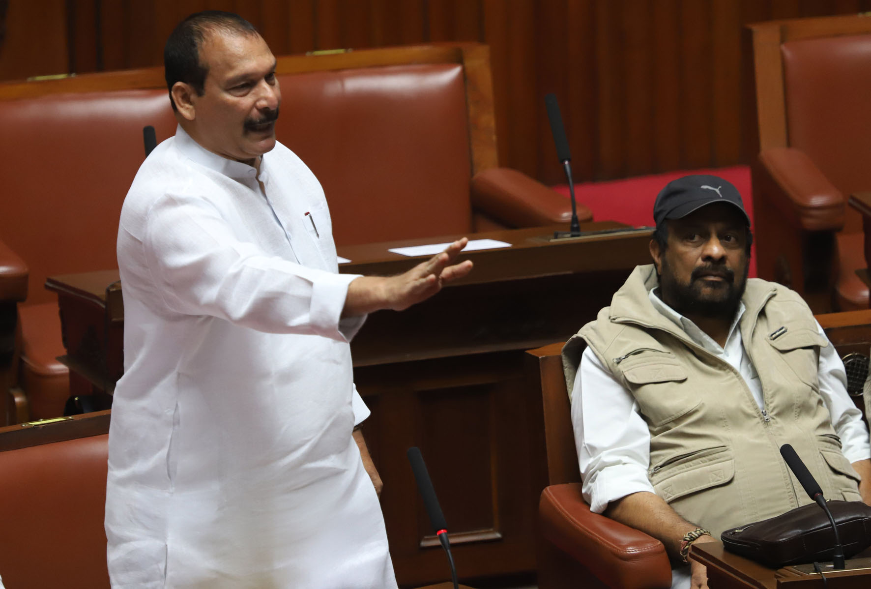 ತಮ್ಮನ್ನು ರಕ್ಷಿಸಲು ಪೊಲೀಸರಿಂದ ಅಮಾಯಕರ ಮೇಲೆ ಆರೋಪ: ಐವನ್ ಡಿಸೋಜ