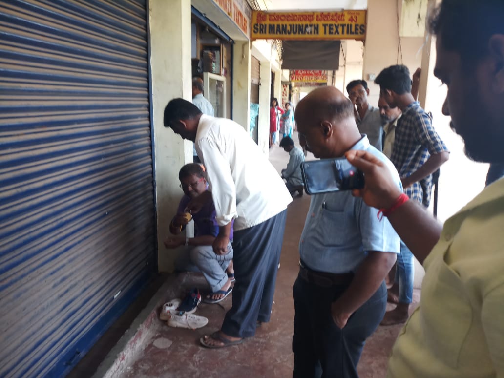 ಮಾಸಿಕ ಬಾಡಿಗೆ ಪಾವತಿಸದ ವ್ಯಾಪಾರಸ್ಥರು: ಮನಪಾ ಅಧಿಕಾರಿಗಳ ದಾಳಿ
