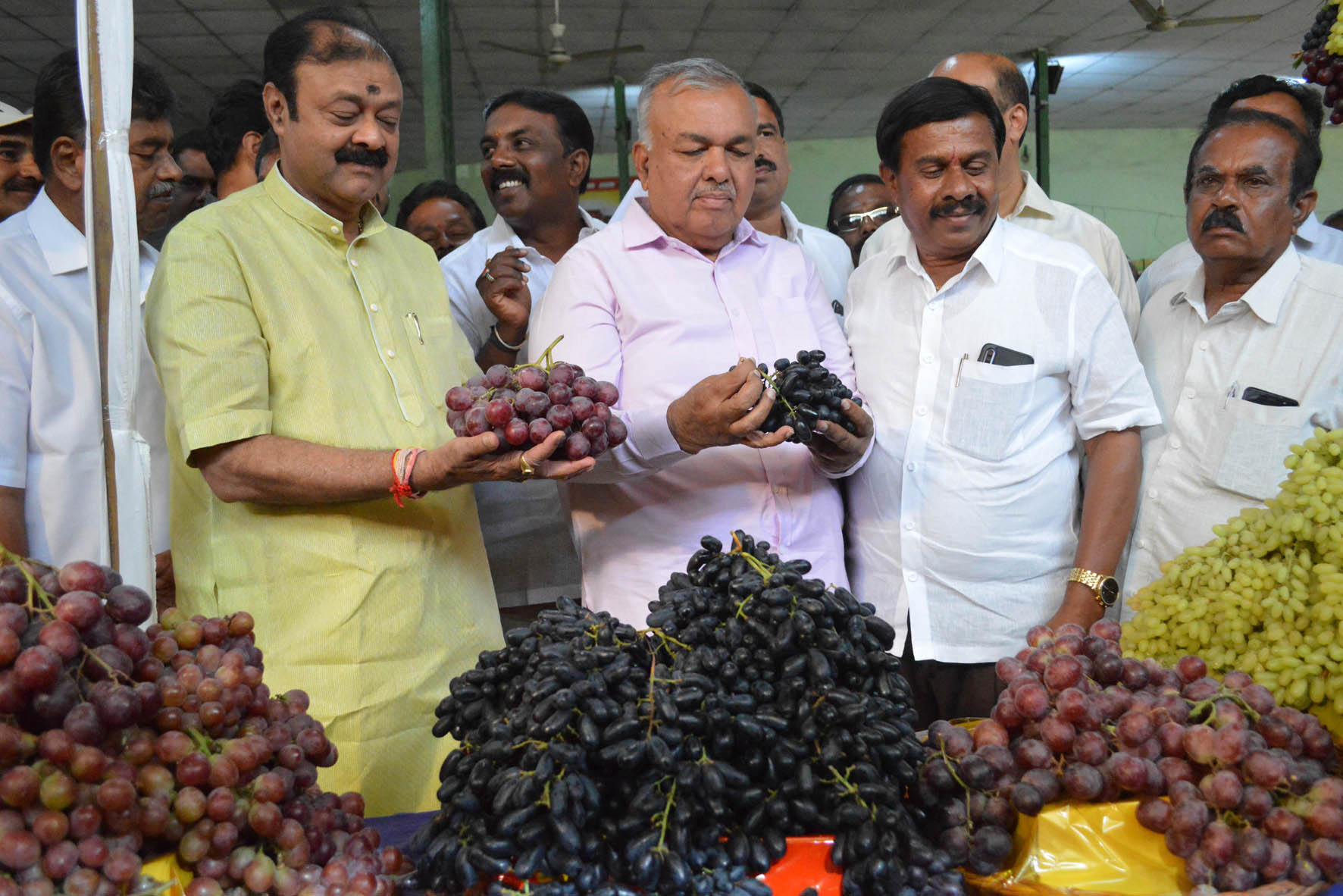 ಬಜೆಟ್‌ನಲ್ಲಿ ಹಾಪ್‌ಕಾಮ್ಸ್‌ಗೆ ದೀರ್ಘಾವಧಿ ಸಾಲಕ್ಕಾಗಿ 25 ಕೋಟಿ ರೂ. ಮೀಸಲು: ಸಚಿವ ನಾರಾಯಣಗೌಡ ಭರವಸೆ