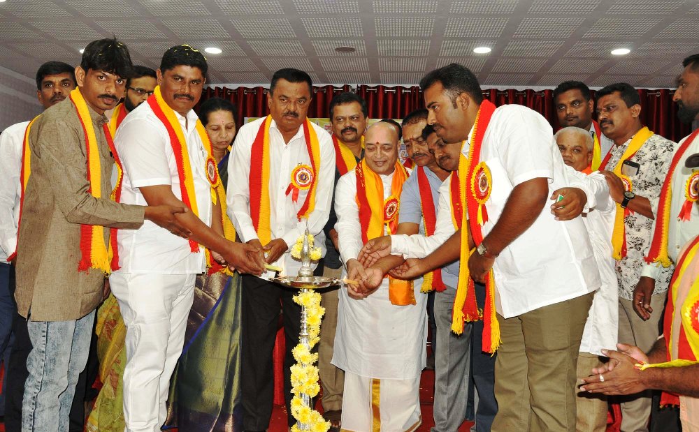 ಕನ್ನಡದ ಮೇಲೆ ಅನ್ಯ ಭಾಷಿಗರ ದಬ್ಬಾಳಿಕೆಯಾಗುತ್ತಿದೆ: ಡಾ.ಎಚ್.ಎಸ್.ಮುದ್ದೇಗೌಡ ಆತಂಕ