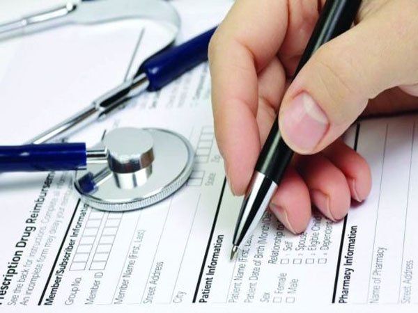 ಸರಕಾರಿ ಆಸ್ಪತ್ರೆಯಲ್ಲಿ ಮಹಿಳಾ ನೌಕರರ ನಗ್ನಗೊಳಿಸಿ ವೈದ್ಯಕೀಯ ತಪಾಸಣೆ!