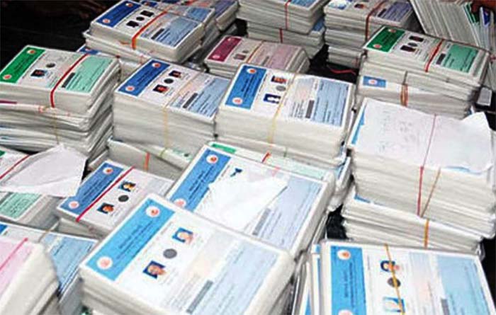 ನಕಲಿ ಪಡಿತರ ಚೀಟಿ ಹಿಂದಿರುಗಿಸದಿದ್ದರೆ ಅಧಿಕಾರಿಗಳು ನಿಮ್ಮ ಮನೆ ಬಾಗಿಲಿಗೆ: ಆಹಾರ ಸಚಿವರ ಎಚ್ಚರಿಕೆ