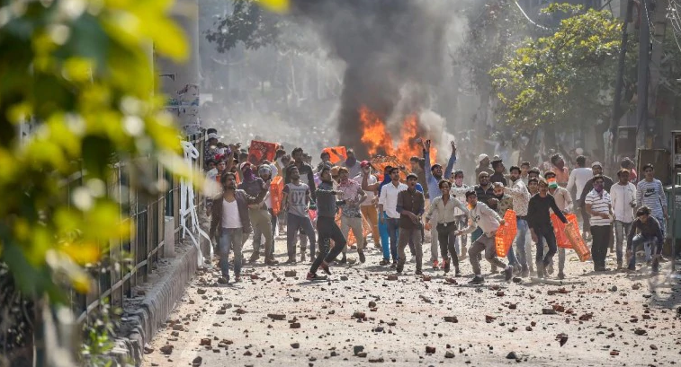 ದಿಲ್ಲಿ ಹಿಂಸಾಚಾರದಲ್ಲಿ ಹೊರಗಿನ ವ್ಯಕ್ತಿಗಳ ಕೈವಾಡ: ಸ್ಥಳೀಯರ ಹೇಳಿಕೆ