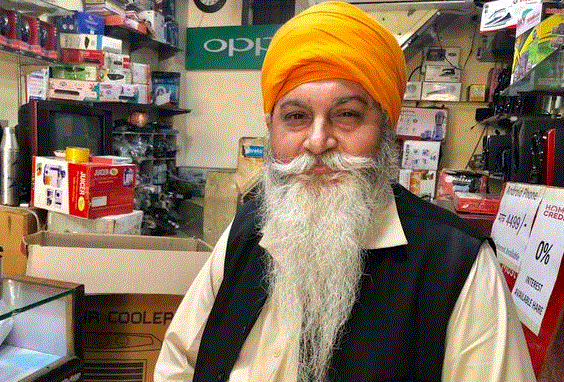 ದಿಲ್ಲಿ ಹಿಂಸಾಚಾರ: ದ್ವಿಚಕ್ರ ವಾಹನದಲ್ಲಿ 80 ಮುಸ್ಲಿಮರನ್ನು ಸುರಕ್ಷಿತ ಸ್ಥಳಕ್ಕೆ ತಲುಪಿಸಿದ ಮೊಹೀಂದರ್ ಸಿಂಗ್