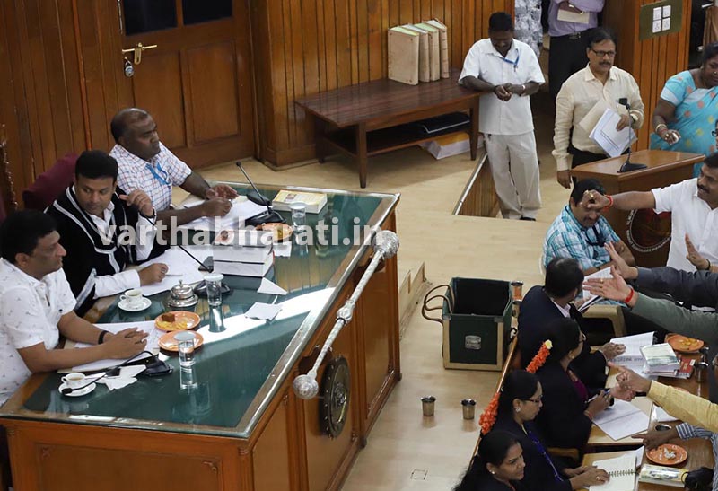 ಇನ್ನುಮುಂದೆ ಬೆಂಗಳೂರು ಟೌನ್ ಹಾಲ್ ಮುಂದೆ ಪ್ರತಿಭಟನೆಗೆ ಅವಕಾಶವಿಲ್ಲ