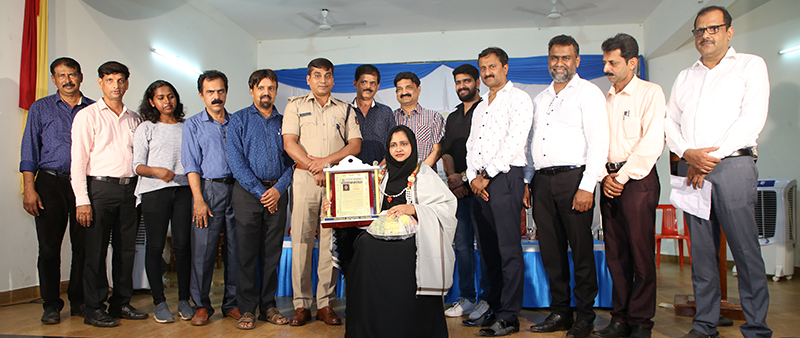 ಮಂಗಳೂರು: ಸ್ನೇಹದೀಪ ತಬಸ್ಸುಮ್‌ಗೆ ಪ್ರೆಸ್‌ಕ್ಲಬ್ ಪ್ರಶಸ್ತಿ ಪ್ರದಾನ