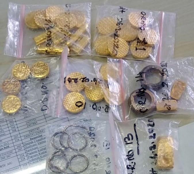 ​ಅಕ್ರಮ ಚಿನ್ನ ಸಾಗಾಟ: ಇಬ್ಬರು ಸೆರೆ