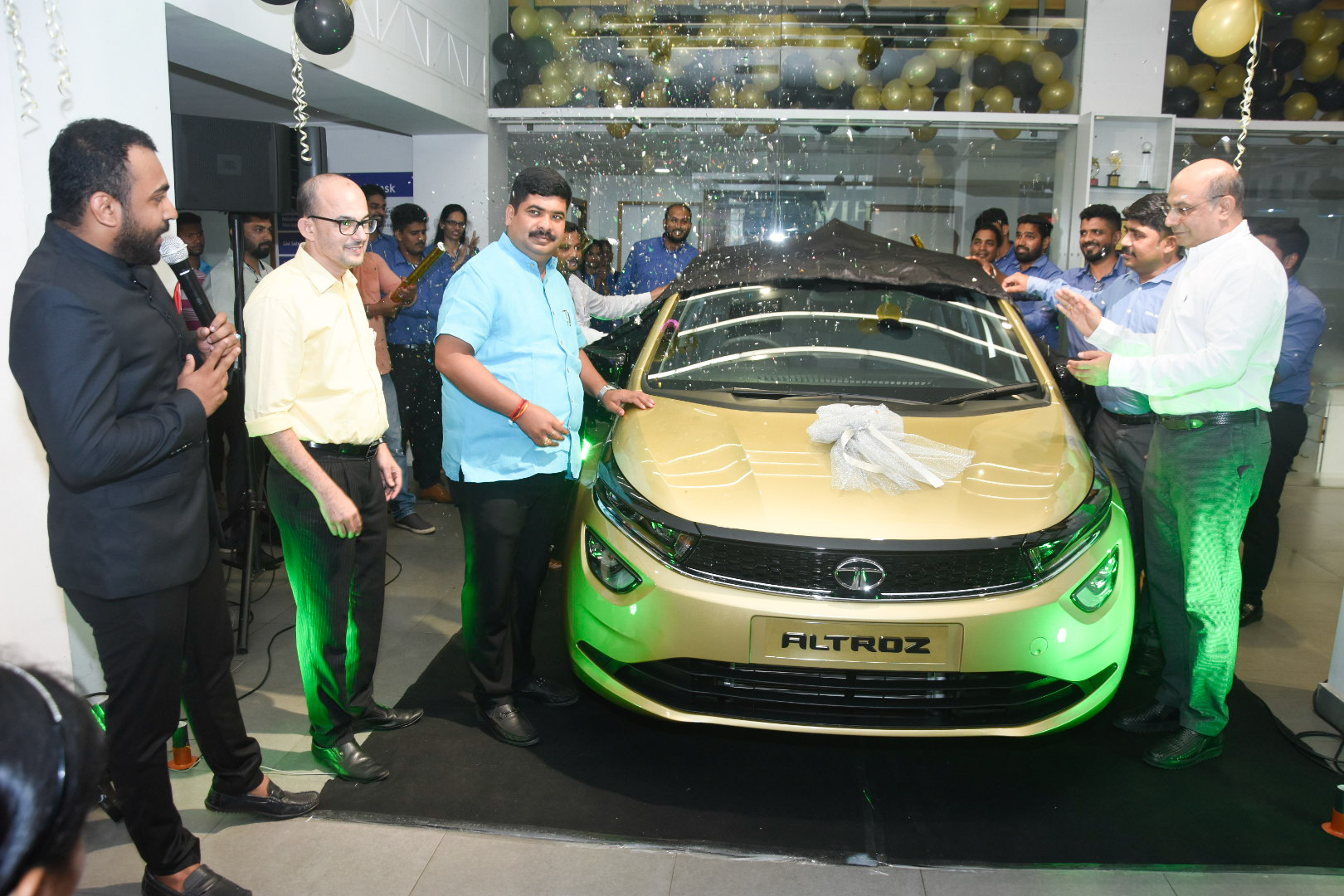 ಆಟೊಮ್ಯಾಟ್ರಿಕ್ಸ್: ಟಾಟಾ ಆಲ್ಟ್ರೋಝ್ ಕಾರು ಮಾರುಕಟ್ಟೆಗೆ