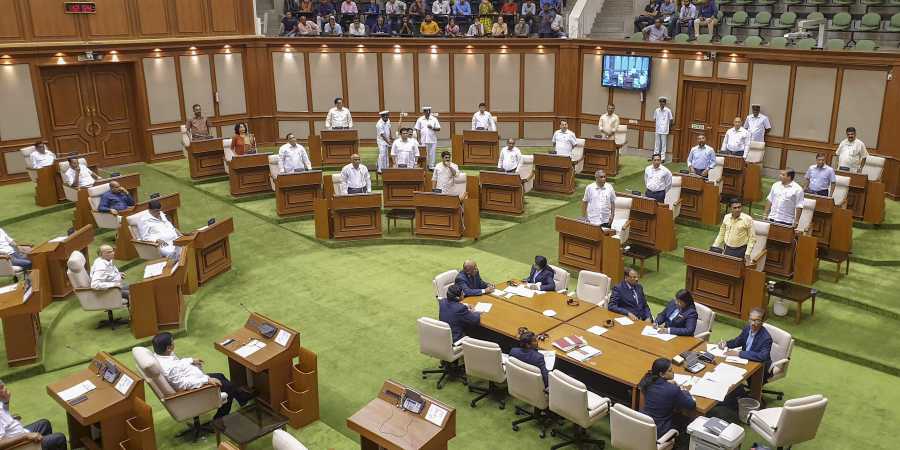 ಗೋವುಗಳನ್ನು ತಿನ್ನುವ ಹುಲಿಗಳಿಗೂ ಶಿಕ್ಷೆ ನೀಡಬೇಕು: ಎನ್‌ಸಿಪಿ ಶಾಸಕ