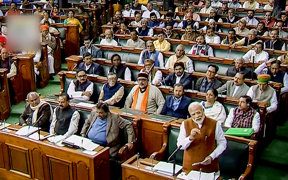 ಒಮರ್ ಅಬ್ದುಲ್ಲಾ ವಿರುದ್ಧ ಹರಿಹಾಯಲು ಸಂಸತ್ತಿನಲ್ಲಿ ಫೇಕಿಂಗ್ ನ್ಯೂಸ್ ಲೇಖನದ ಹೇಳಿಕೆ ಉಲ್ಲೇಖಿಸಿದ ಪ್ರಧಾನಿ ಮೋದಿ