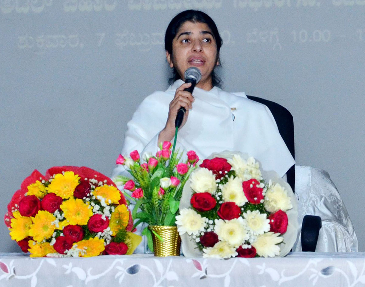 ಒತ್ತಡ ನಿವಾರಣೆ ಕುರಿತು ಶಿವಾನಿ ಉಪನ್ಯಾಸ