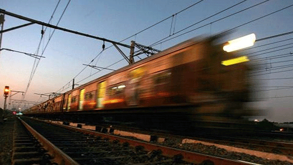 ಮಂಗಳೂರಿಗೆ ಬರುತ್ತಿದ್ದ ಎರಡು ರೈಲುಗಳಲ್ಲಿ ಲಕ್ಷಾಂತರ ರೂ. ಮೌಲ್ಯದ ಚಿನ್ನಾಭರಣ ಕಳ್ಳತನ