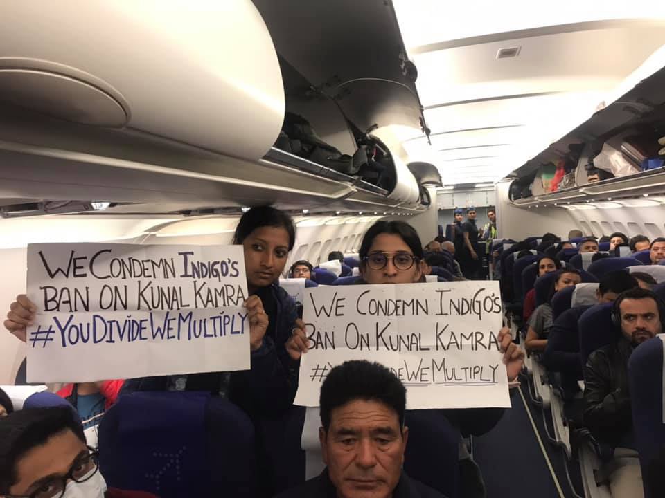 ಕುನಾಲ್ ಕಾಮ್ರಾ ಮೇಲಿನ ನಿಷೇಧ ವಿರೋಧಿಸಿ ಪ್ರಯಾಣಿಕರಿಂದ ಇಂಡಿಗೋ ವಿಮಾನದೊಳಗೆ ಹೀಗೊಂದು ಪ್ರತಿಭಟನೆ...