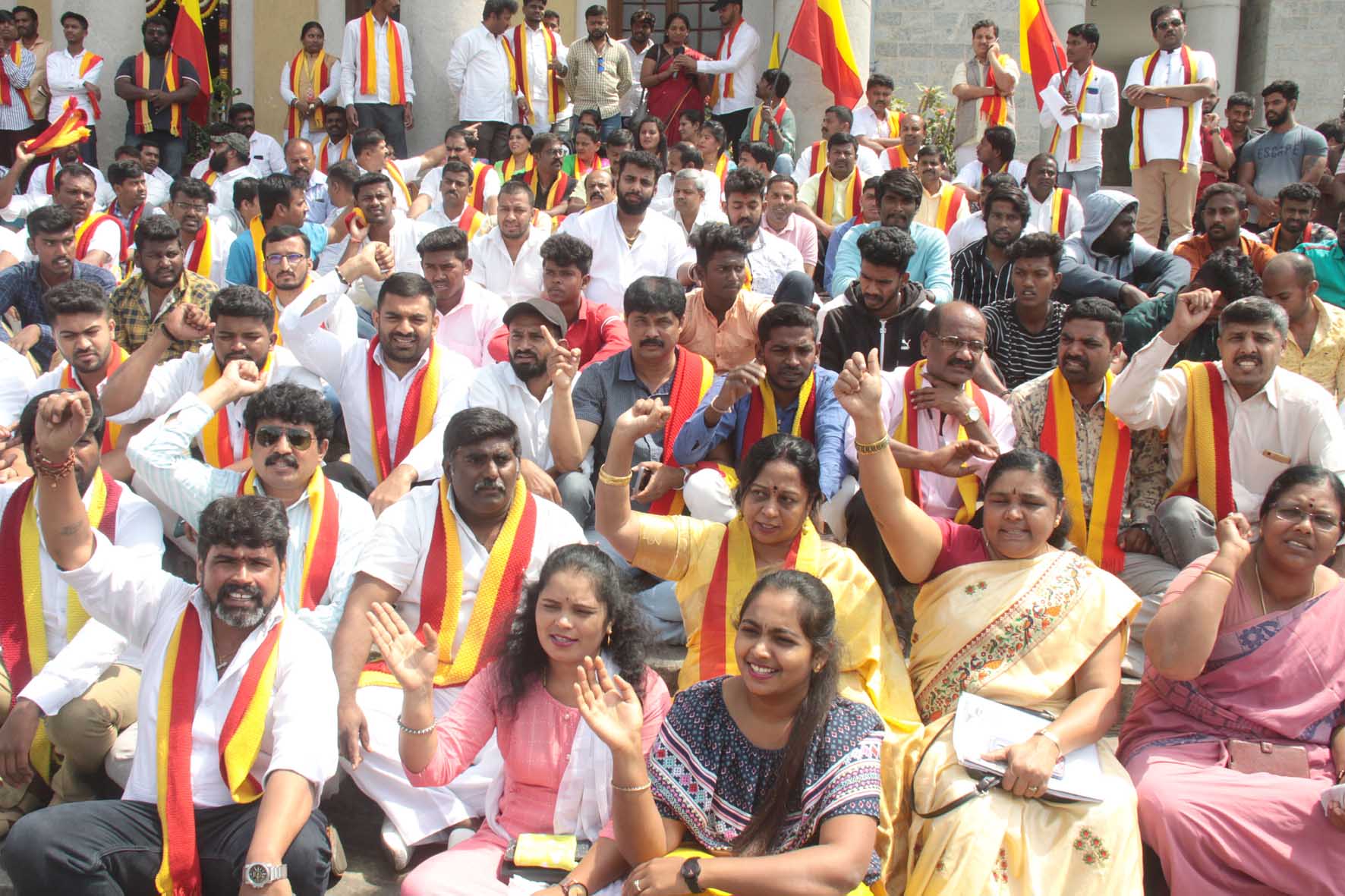 ಹೊಟ್ಟೆಪಾಡಿಗಾಗಿ ವಲಸೆ ಬಂದವರ ವಿರುದ್ಧ ಧ್ವನಿ ಎತ್ತುವುದು ಸರಿಯಾದ ಕ್ರಮವಲ್ಲ: ಕೆ.ನೀಲಾ