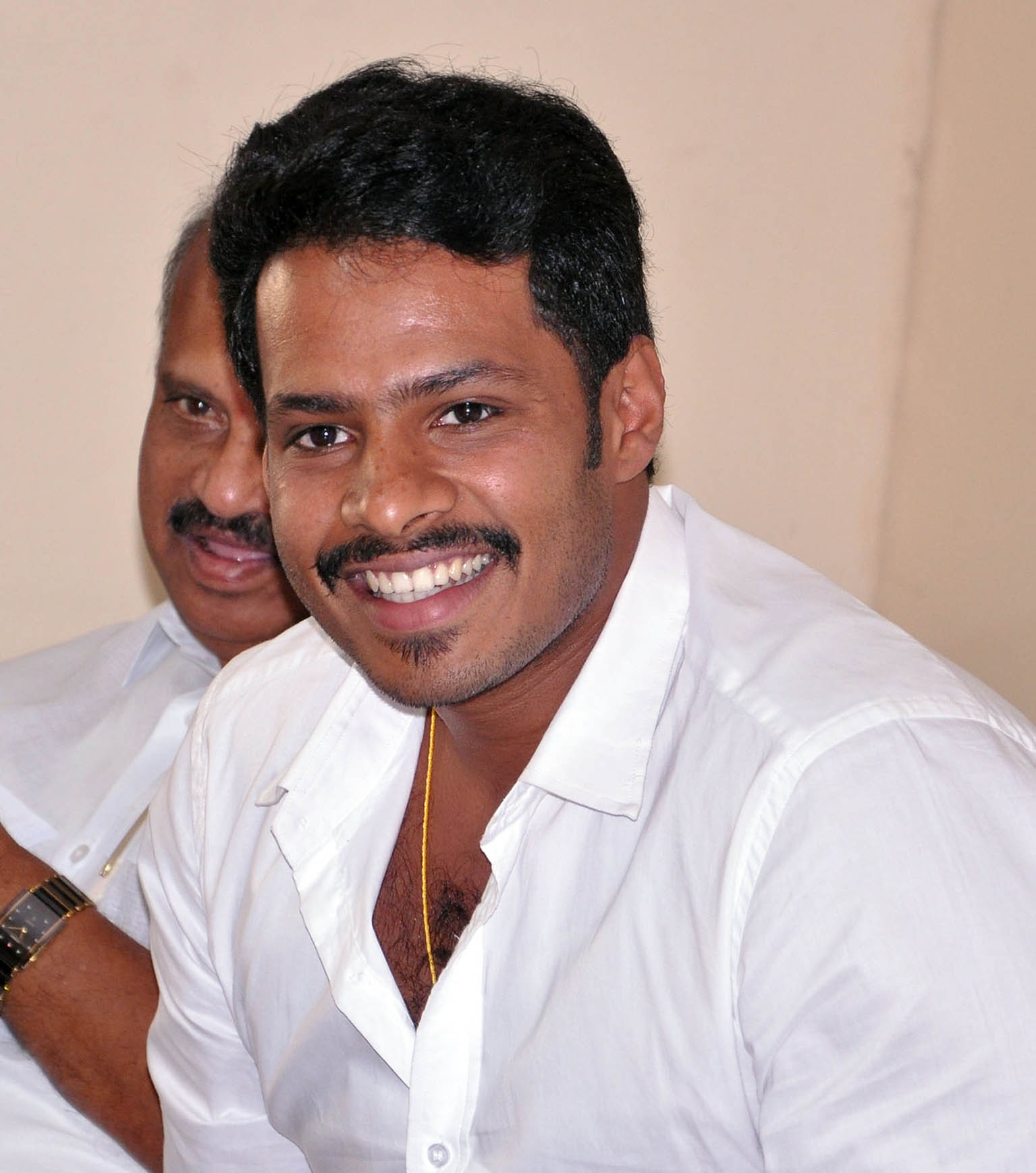 ದ್ವೇಷ ರಾಜಕಾರಣಕ್ಕೆ ಕಡಿವಾಣ ಹಾಕಬೇಕು: ನಿಖಿಲ್ ಕುಮಾರಸ್ವಾಮಿ