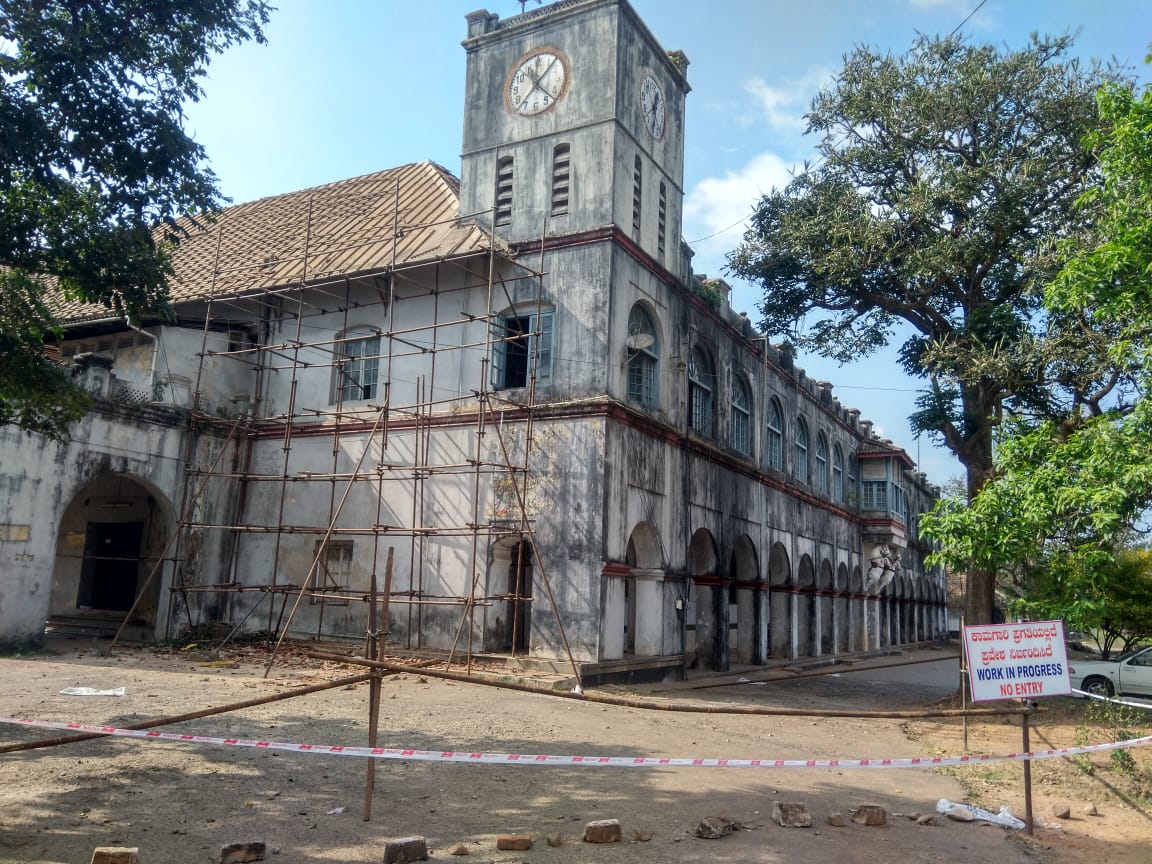 ಕೊನೆಗೂ ಮಡಿಕೇರಿ ಅರಮನೆಗೆ ದುರಸ್ತಿ ಭಾಗ್ಯ: ಭರದಿಂದ ಸಾಗಿದ ಕಾಮಗಾರಿ