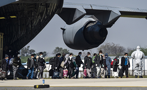 ಕೊರೊನಾ ವೈರಸ್ ಭೀತಿ: ಇರಾನ್‌ನಿಂದ 58 ಭಾರತೀಯರನ್ನು ಕರೆತಂದ ವಾಯುಪಡೆ ವಿಮಾನ