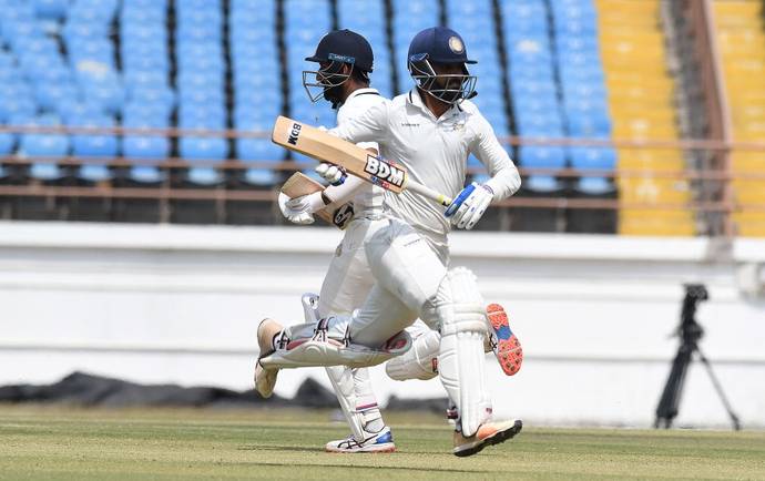 ಸೌರಾಷ್ಟ್ರಕ್ಕೆ ಅರ್ಪಿತ್-ಪೂಜಾರ ರಕ್ಷಣೆ