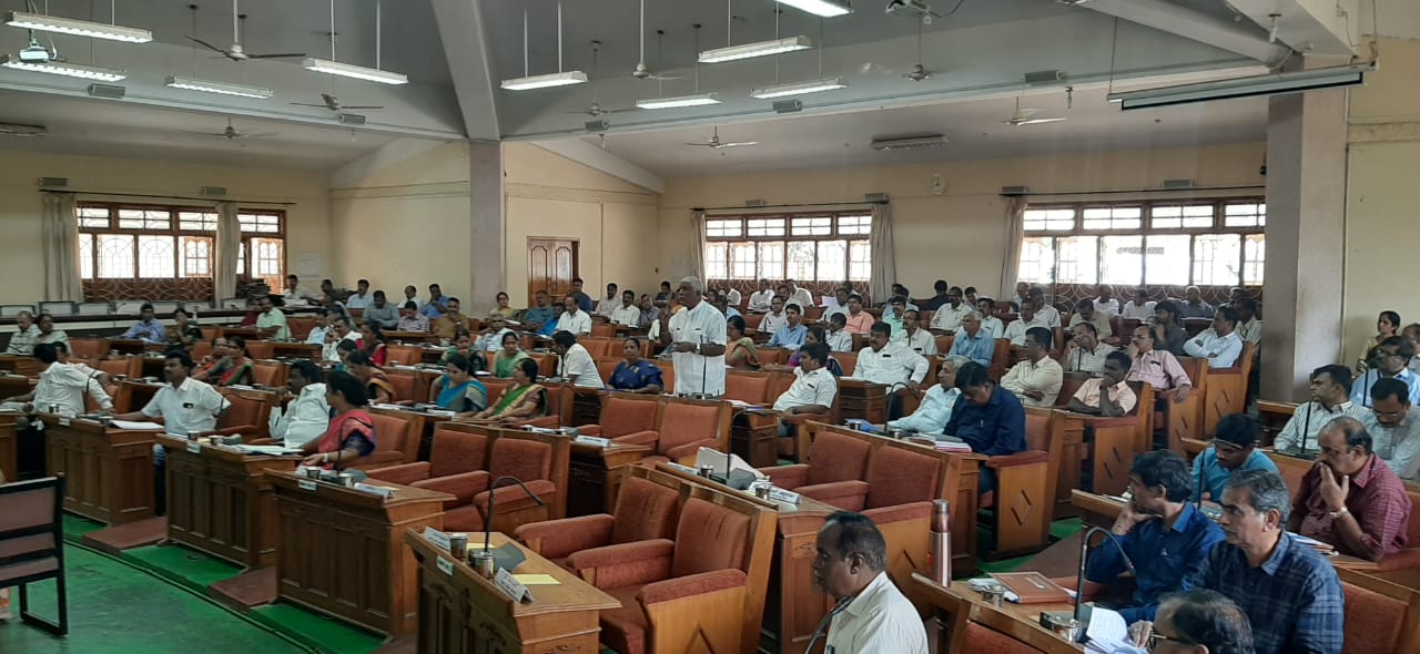 ಚಿಕ್ಕಮಗಳೂರು ಜಿ.ಪಂ. ಸಭೆಯಲ್ಲಿ ಪ್ರತಿಧ್ವನಿಸಿದ ಕೊರೋನ: ಹೊರ ರಾಜ್ಯಗಳ ಪ್ರವಾಸಿಗರ ನಿರ್ಬಂಧಕ್ಕೆ ಆಗ್ರಹ