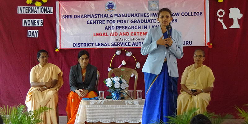 ಹಕ್ಕುಗಳ ಬಗ್ಗೆ ಜಾಗೃತರಾಗಿ: ನ್ಯಾಯಾಧೀಶೆ ಶಿಲ್ಪಾ ಕರೆ