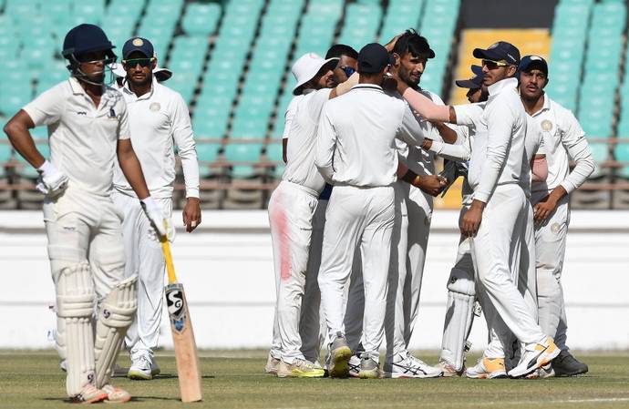 ಕುತೂಹಲ ಘಟ್ಟದಲ್ಲಿ ರಣಜಿ ಫೈನಲ್: ಗೆಲುವಿಗೆ ಬಂಗಾಳ- ಸೌರಾಷ್ಟ್ರ ಮಧ್ಯೆ ತೀವ್ರ ಪೈಪೋಟಿ