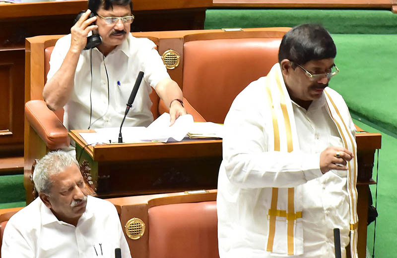 ಬಿಪಿಎಲ್ ಪಡಿತರ ಚೀಟಿ ವಾಪಸ್ ನೀಡಲು ಹೊಸ ಗಡುವು