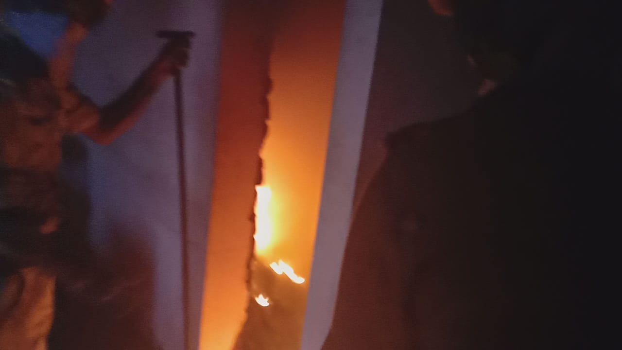 ತರೀಕೆರೆ: ಸರಕಾರಿ ಕಚೇರಿಯಲ್ಲಿ ವಿದ್ಯುತ್ ಅವಘಡ; ಕಡತಗಳು ಭಸ್ಮ