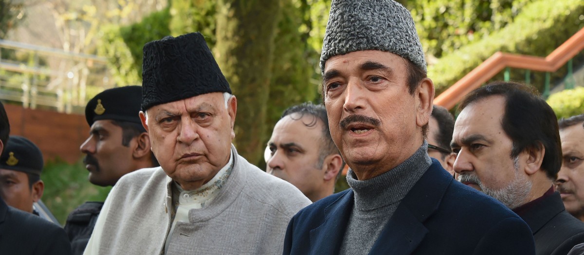 ಫಾರೂಕ್ ಅಬುಲ್ಲಾರನ್ನು ಭೇಟಿಯಾದ ಆಝಾದ್