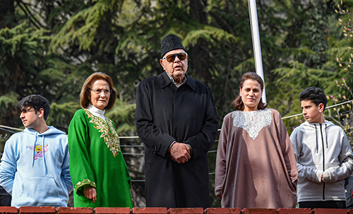 ಒಮರ್ ಅಬ್ದುಲ್ಲಾರನ್ನು ಭೇಟಿಯಾದ ಫಾರೂಕ್ ಅಬ್ದುಲ್ಲಾ