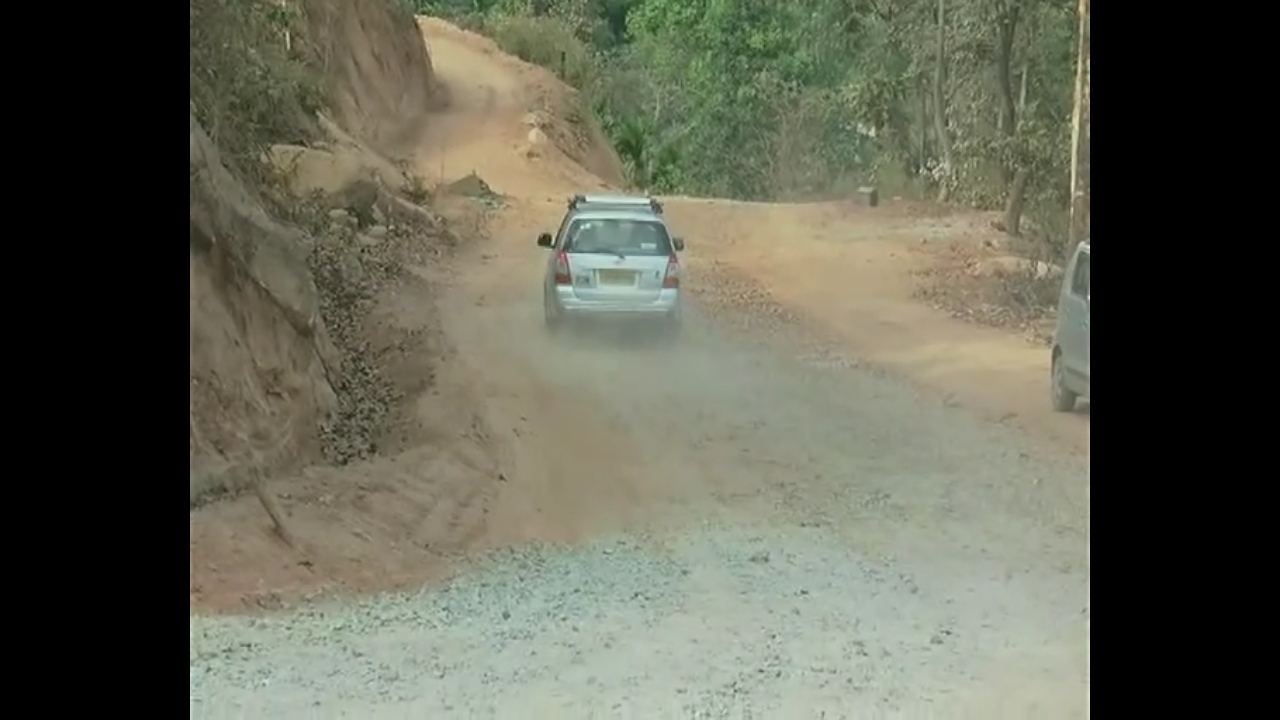 ಹೊರನಾಡು-ಶೃಂಗೇರಿ ಸಂಪರ್ಕ ರಸ್ತೆ ಅವ್ಯವಸ್ಥೆ