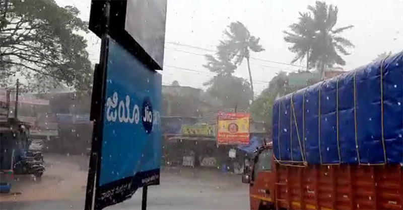 ಬೆಳ್ತಂಗಡಿ: ನಾರಾವಿಯಲ್ಲಿ ಗುಡುಗು ಸಹಿತ ಭಾರೀ ಮಳೆ