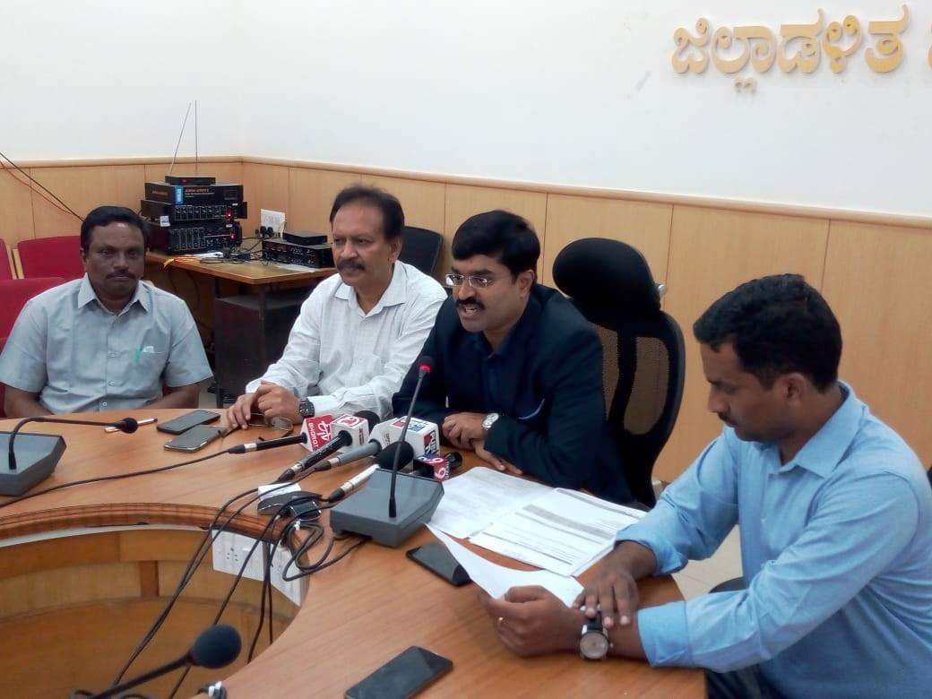 ವಿದೇಶದಿಂದ ಬಂದ ಇಬ್ಬರಲ್ಲೂ ಕೊರೋನ ವೈರಸ್ ಇಲ್ಲ: ಮಂಡ್ಯ ಜಿಲ್ಲಾಧಿಕಾರಿ ವೆಂಕಟೇಶ್ ಸ್ಪಷ್ಟನೆ