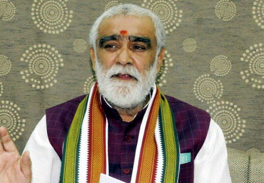 ಬಿಸಿಲಿನಲ್ಲಿ 15 ನಿಮಿಷ ಕುಳಿತರೆ ಕೊರೋನಾವೈರಸ್ ನಾಶ: ಕೇಂದ್ರ ಸಹಾಯಕ ಆರೋಗ್ಯ ಸಚಿವರ ಸಲಹೆ!