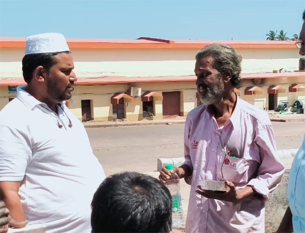 ಮಂಗಳೂರು: ಜನತಾ ಕರ್ಪ್ಯೂ ಸಂದರ್ಭ ಆಹಾರ ವಿತರಣೆ