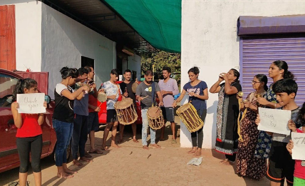 ಕೊರೋನ ನಿಯಂತ್ರಣದ ಸೇವೆಗೆ ಕೃತಜ್ಞತೆ ಸಲ್ಲಿಸಿದ ಉಡುಪಿ ಜನತೆ