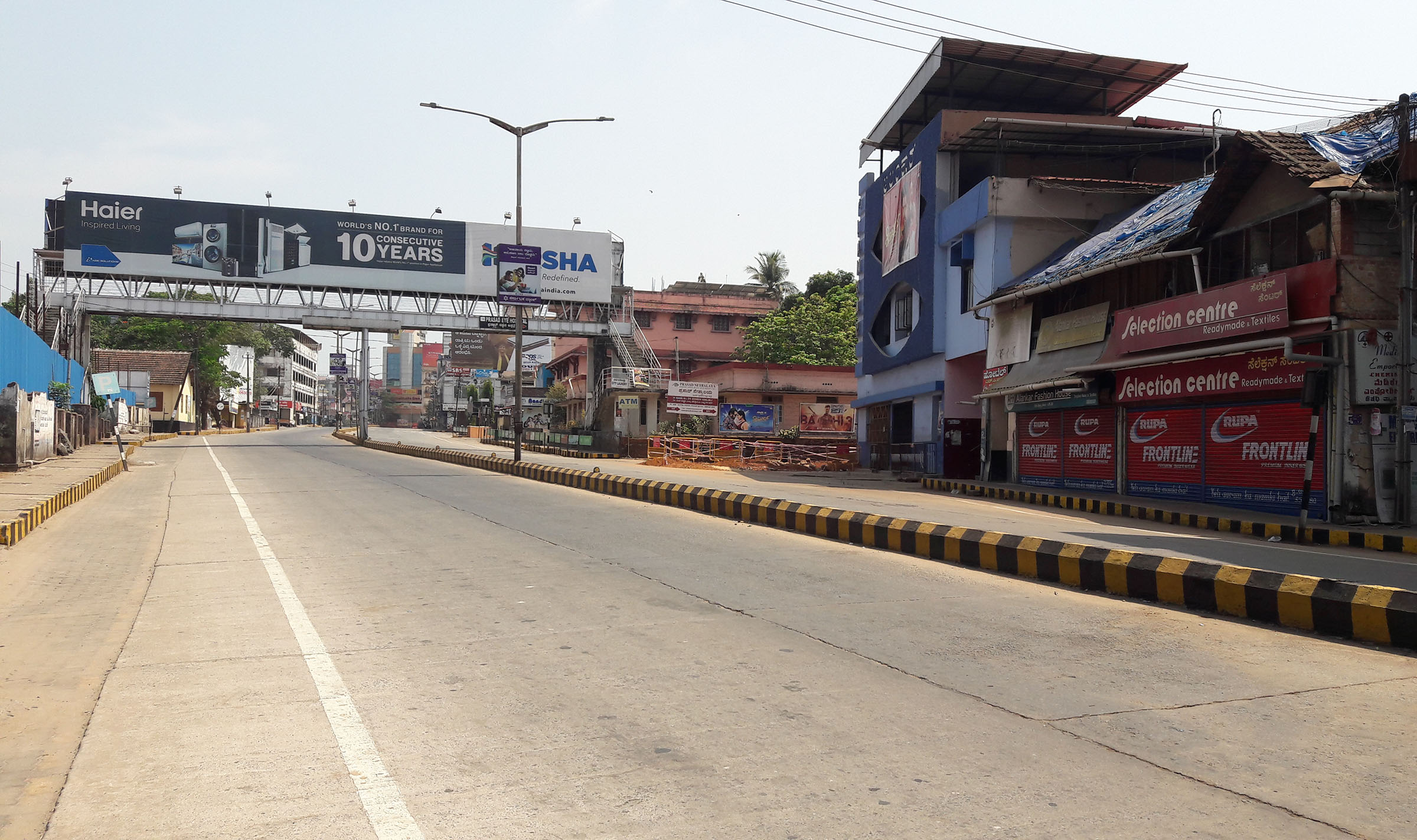 ಉಡುಪಿ ಜಿಲ್ಲಾಡಳಿತದ ಬಿಗಿ ಕ್ರಮ: ಜಿಲ್ಲೆ ಸಂಪೂರ್ಣ ಸ್ತಬ್ಧ