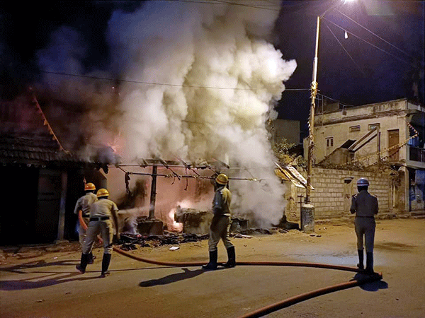 ಶಿವಮೊಗ್ಗ: ಹೊತ್ತಿ ಉರಿದ ಮಂಡಕ್ಕಿ ಅಂಗಡಿ