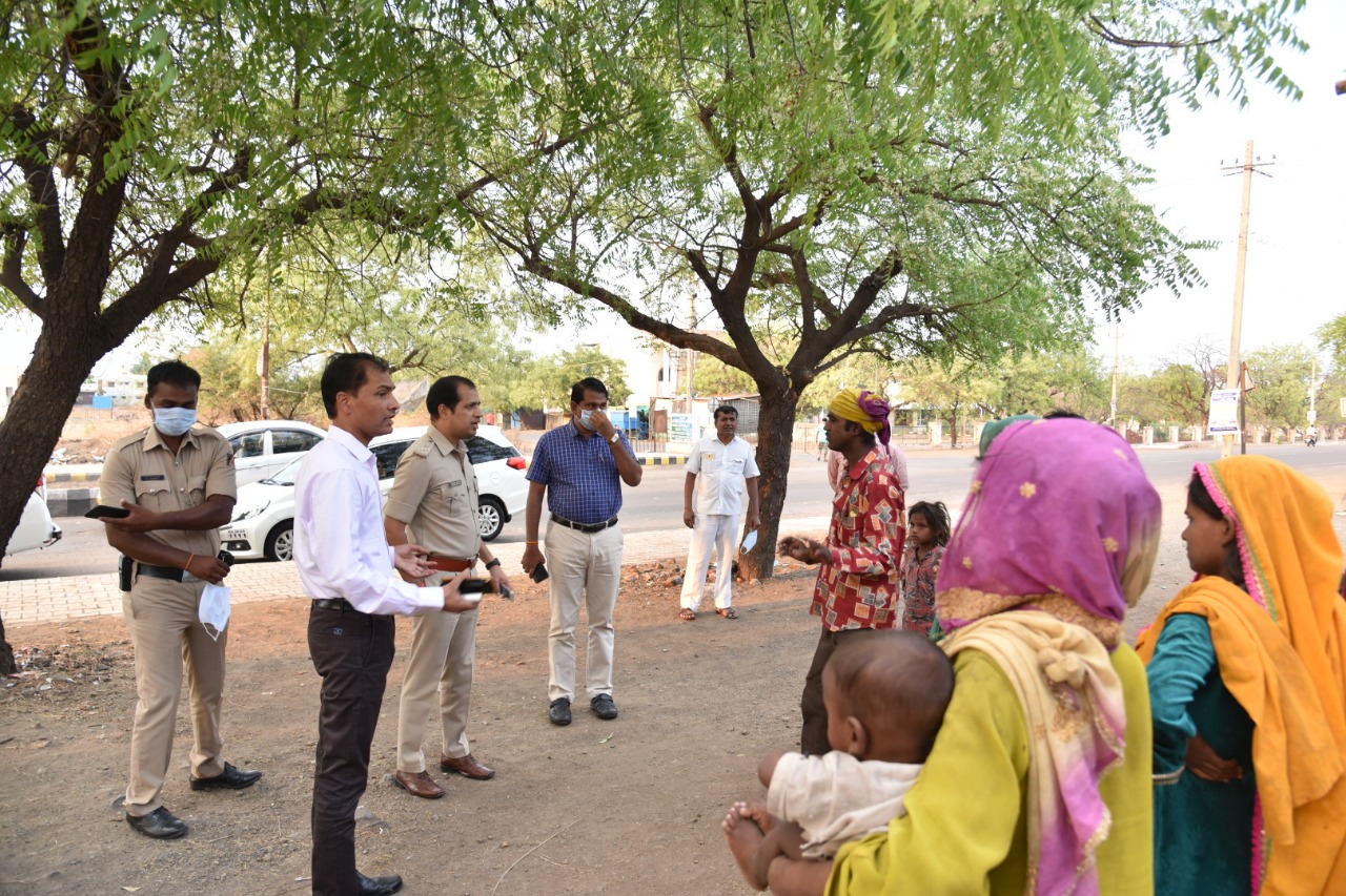ಮಾನವೀಯತೆ ಮೆರೆದ ವಿಜಯಪುರ ಜಿಲ್ಲಾಧಿಕಾರಿ: ಕಾರ್ಕಳದ 13 ಮಂದಿಗೆ ವಸತಿ ಸೌಲಭ್ಯ