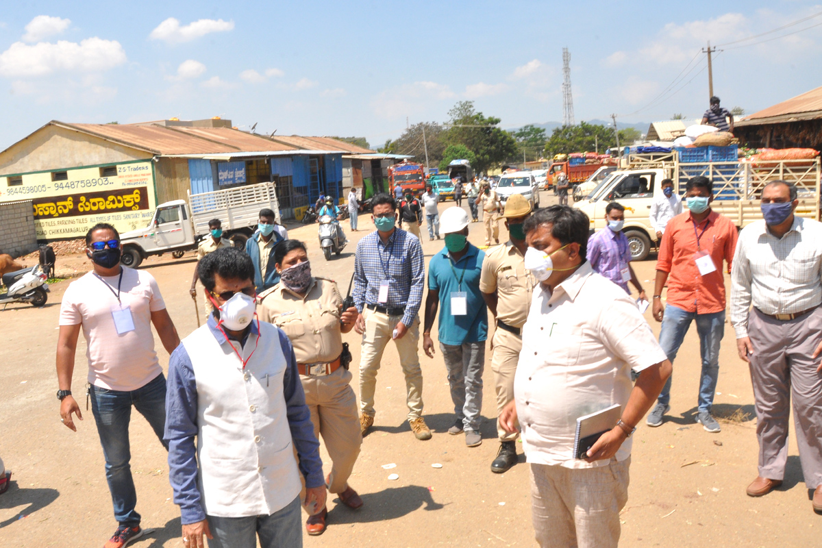 ಲಾಕ್‍ಡೌನ್‍ನಿಂದ ಅಗತ್ಯ ವಸ್ತುಗಳ ಕೊರತೆಯಾಗದಂತೆ ನೋಡಿಕೊಳ್ಳಿ: ಸಿ.ಟಿ ರವಿ