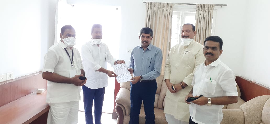 ದಿನಸಿ ಸಾಮಗ್ರಿ‌ಗಳ ಖರೀದಿಗೆ ಸಂಬಂಧಿಸಿ ಚರ್ಚೆ: ದ.ಕ. ಜಿಲ್ಲಾ ಉಸ್ತುವಾರಿ ‌ಕಾರ್ಯದರ್ಶಿಗೆ ‌ಮನವಿ