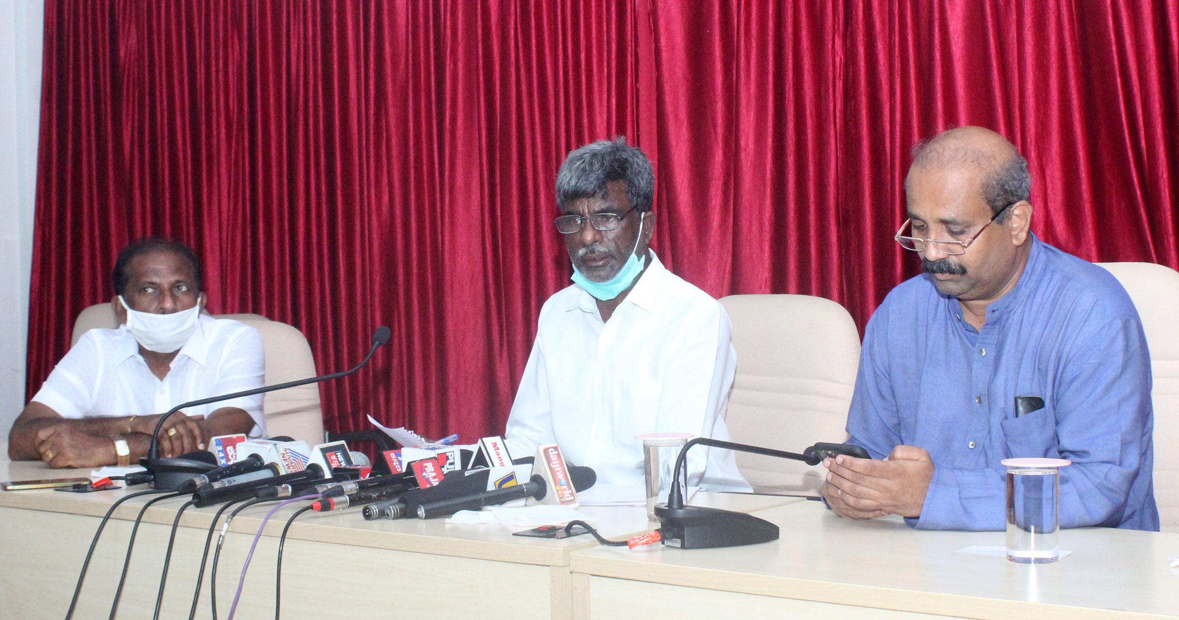 ಉಡುಪಿ ಜಿಲ್ಲೆಯಲ್ಲಿ ಇಂದಿನಿಂದ ಪಡಿತರ ವಿತರಣೆ: ಸಚಿವ ಕೋಟ